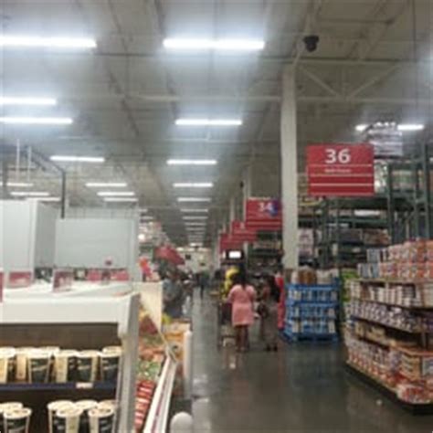 how many bj wholesale stores are there in brooklyn